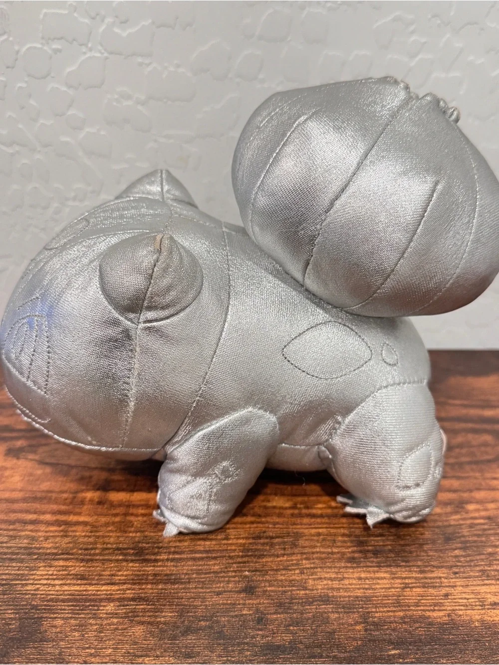 Pokemon Bulbasaur Silver Select 7 inch Plush 25th Anniversary RARE